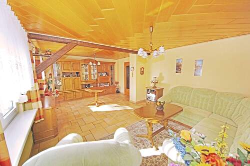Wohnzimmer im EG - 