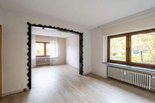 18347 Wohnesszimmer Haus #6 - 9 Zimmer Mehrfamilienhaus, Wohnhaus in Üxheim