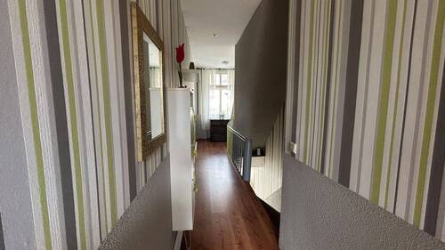 Flur Obergeschoss - 3 Zimmer Reihenmittelhaus in Malchin