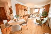 Wohnzimmer/Essbereich - 3 Zimmer Etagenwohnung zum Kaufen in Berchtesgaden