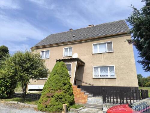 Ansicht - Einfamilienhaus mit solider Bausubstanz und Modernisierungspotenzial