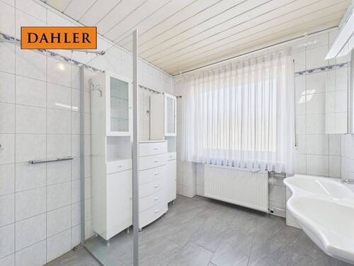 Bad EG - Einfamilienhaus mit 117,70 m² in Dasing zum Kaufen