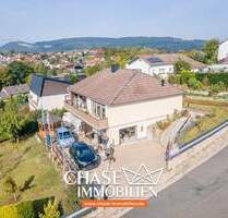 Gepflegtes Einfamilienhaus in idyllischer Dorflage - Balkon, Garage und Garten in Hameln Holtensen ! - Hameln / Holtensen