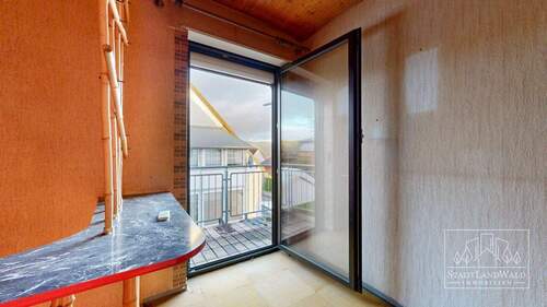 DG - Treppenhaus mit kleinem Balkon - 