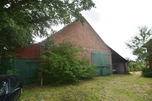 Scheune - Mehrfamilienhaus, Wohnhaus in Barver