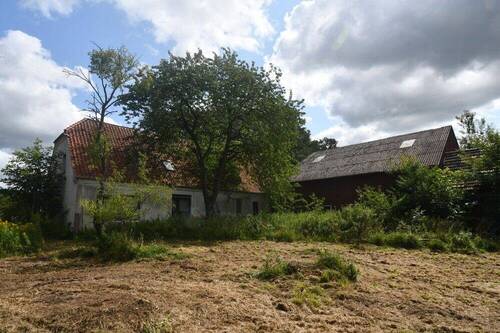 Resthof - Mehrfamilienhaus, Wohnhaus mit 160,00 m² in Barver zum Kaufen