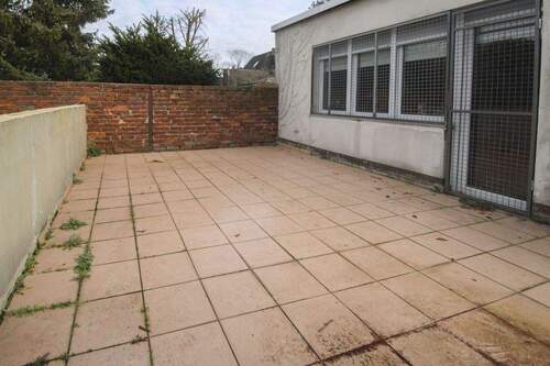 Offene Terrasse am Garten - 