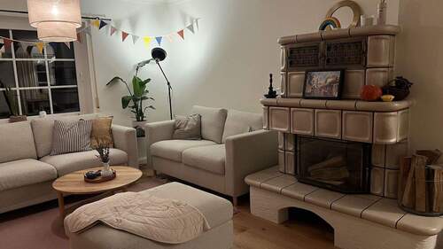 Wohnzimmer mit Kamin - 