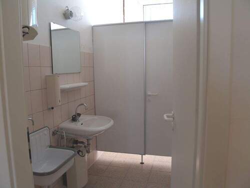 Toilette - 2 Zimmer Büro in Limbach-Oberfrohna