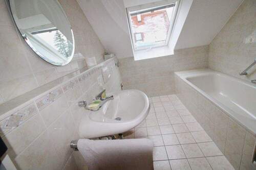 Badezimmer - 3 Zimmer Etagenwohnung in Augsburg