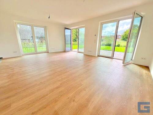 Wohn- und Esszimmer - 5 Zimmer Reihenmittelhaus zur Miete in Schönberg (Holstein)