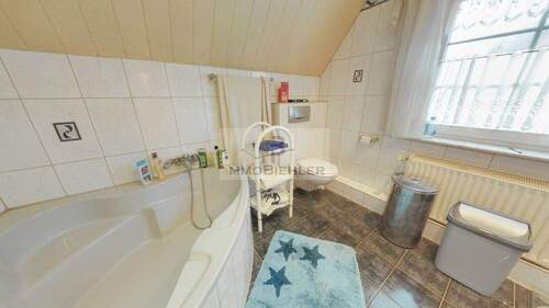 Badezimmer - Doppelhaushälfte mit 130,00 m&sup2; in Erftstadt zum Kaufen