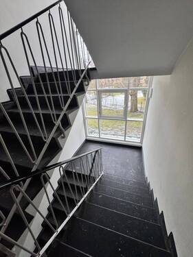 gepflegtes Treppenhaus - 