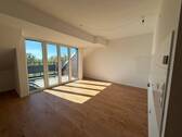 Wohnzimmer - 2 Zimmer Etagenwohnung zur Miete in Bernau bei Berlin