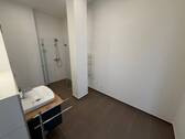 Badezimmer - Etagenwohnung mit 78,50 m&sup2; in Bernau bei Berlin zur Miete