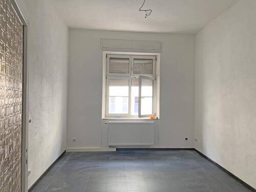 Zimmer 1 - 2 Zimmer Etagenwohnung zur Miete in Nürnberg