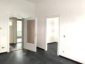 Zimmer 1 - 2 Zimmer Etagenwohnung in Nürnberg