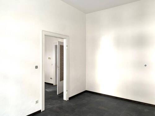 Zimmer 2 - 
