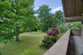 Blick vom Balkon in den Garten - 