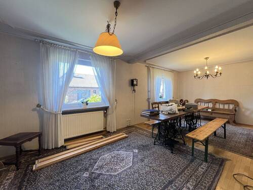 Wohnzimmer EG - 4 Zimmer Doppelhaushälfte zum Kaufen in Mönchengladbach-Wickrathberg