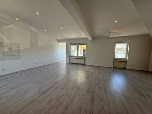 offener Wohn- und Essbereich / Küche - 