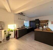 Helle, renovierte, großzügige EG-Wohnung in Essen-Süd