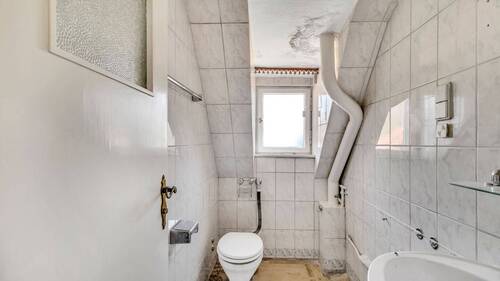 Gäste-WC im DG - 