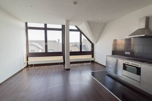 Impression Wohn-/Essbereich - 2 Zimmer Etagenwohnung zur Miete in Andernach