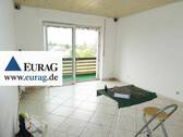 Zimmer 1 - FÜ-Eigenes Heim: Gut geschnittene 3-Zimmer-Wohnung mit 2 Balkonen (3.OG)
