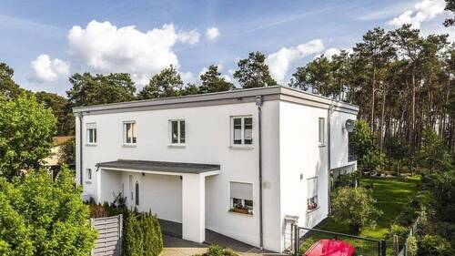 Vorderansicht des Hauses - Modernes, voll vermietetes Mehrfamilienhaus mit drei Wohneinheiten & großzügigem Garten in ruhiger Lage