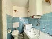 EG Badezimmer mit Wanne - 