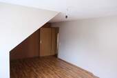 Schlafzimmer 2 - Etagenwohnung mit 75,00 m² in Nattheim zur Miete