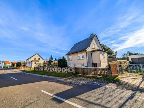 Straßenansicht - Einfamilienhaus mit 120,00 m&sup2; in Schkeuditz zum Kaufen