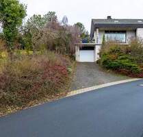 Freistehendes Einfamilienhaus + unbebautes Nachbargrundstück in Schönecken - ruhige Lage