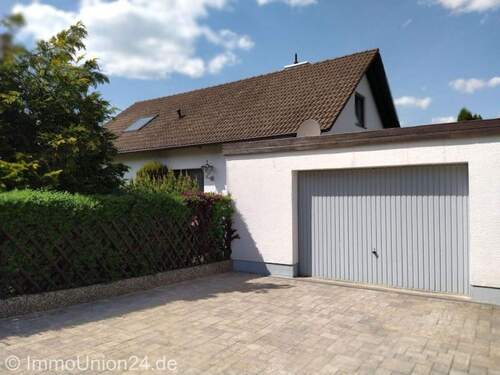 Bild 3 - 5 Zimmer Einfamilienhaus in Langenzenn