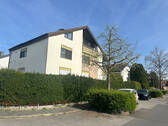 Außenansicht - *Selbstwohnen im EG mit Garten - OG + DG vermieten* Freistehendes 3-Familienhaus in beliebter Lage*