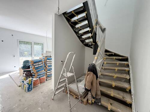 Flur/Treppe Erdgeschoss - 4 Zimmer Einfamilienhaus zum Kaufen in Bergkamen