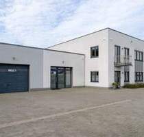 Repräsentatives Bürogebäude mit Lagerhallen in verkehrsgünstiger Lage von Lünen