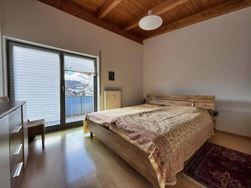 Schlafzimmer mit Balkon - 