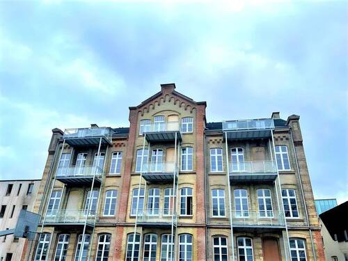 Bild 1 - 2-Zimmerwohnung mit Balkon Schloßstraße 28 in ehemaliger Voigtschule - Kulturdenkmal