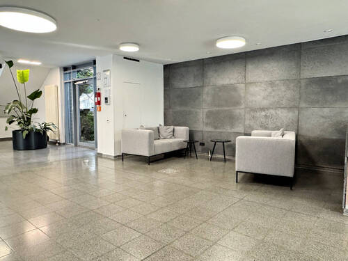 Lobby - Büro in Holzwickede zur Miete
