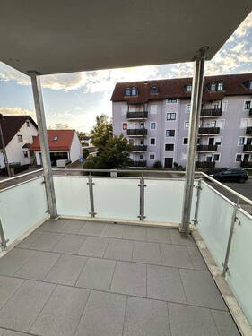 Balkon - Erstbezug Neubau - Wunderschöne 2 ZW inkl. EBK u. Balkon 88 m2, Keller und Stellplatz