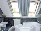 Badezimmer - Etagenwohnung mit 60,00 m² in Radebeul zur Miete