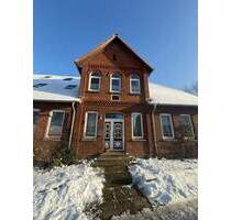 Resthof, Zweifamilienhaus mit Platz für Gewerbe oder Hobby - Wrestedt Nettelkamp