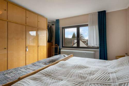 Schlafzimmer - Mehrfamilienhaus, Wohnhaus mit 212,00 m&sup2; in Wesseling zum Kaufen