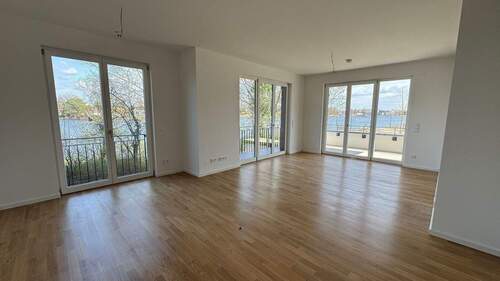 Wohnen/Essen/Küche - 4 Zimmer Etagenwohnung zur Miete in Berlin