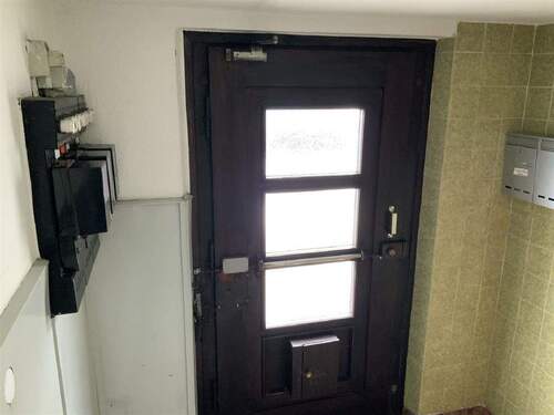 Hauseingang - 7 Zimmer Mehrfamilienhaus, Wohnhaus in Hamm
