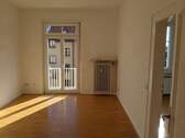 Zimmer 1 - 3 Zimmer Etagenwohnung in Nürnberg