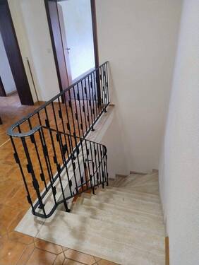 Hausflur / Treppenhaus - 