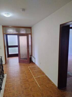 Hausflur / Treppenhaus - 